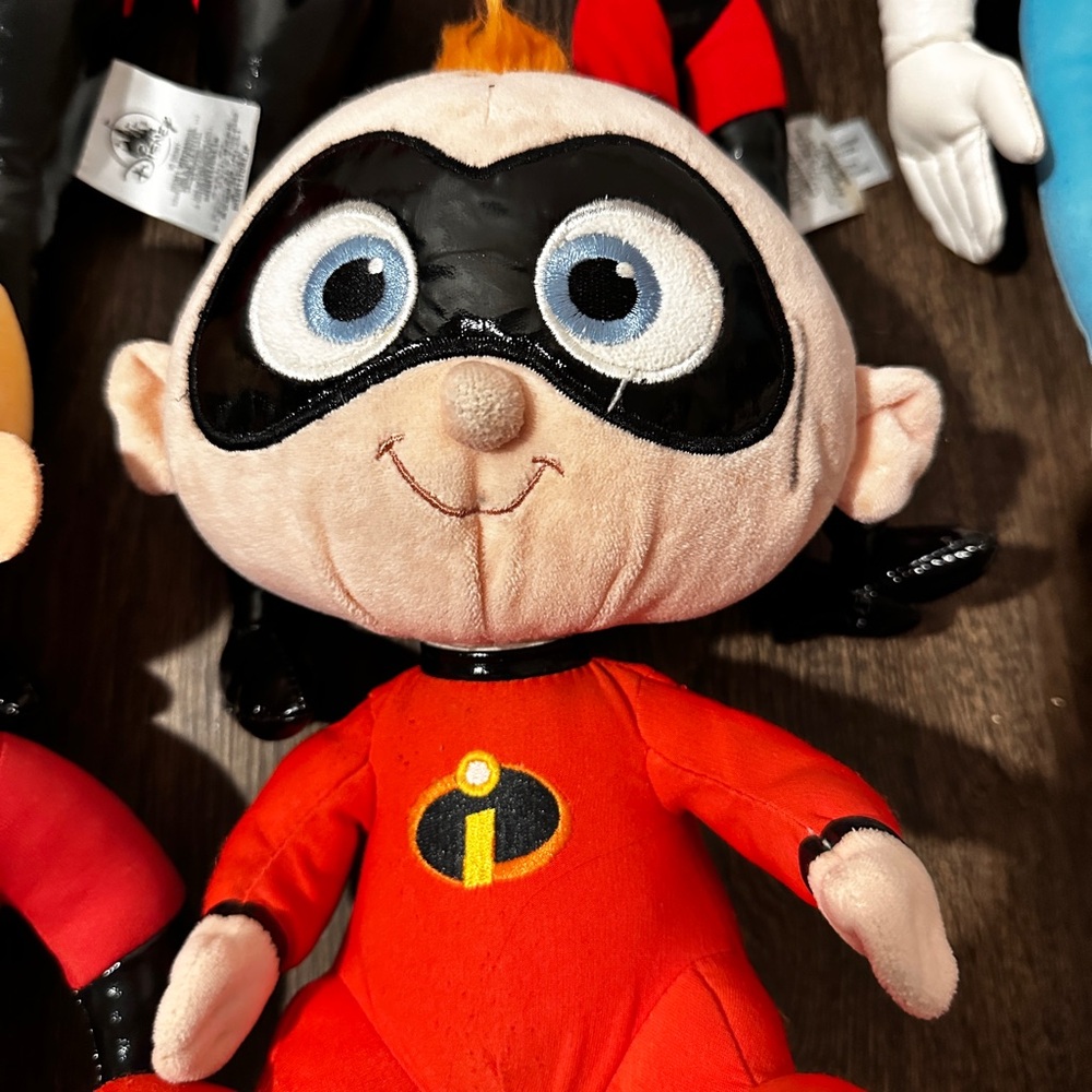 Disney Store The Incredibles Plush Lot Of 6 The Incredibles Family and Frozone - Picture 6 of 9